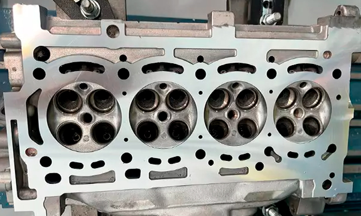 Por que a descarbonização do motor é essencial para o desempenho e longevidade do seu veículo